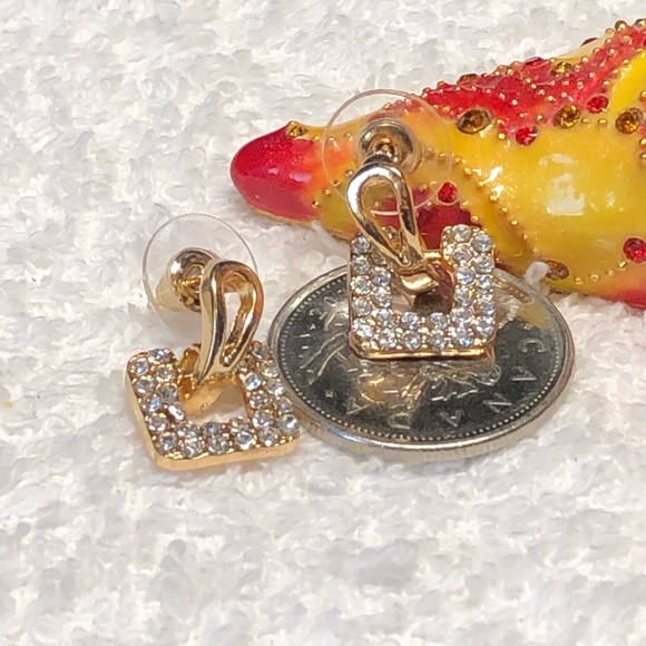 Light Gold rhinestone earrings NWOT- shiny SQUARES - Picture 9 of 9